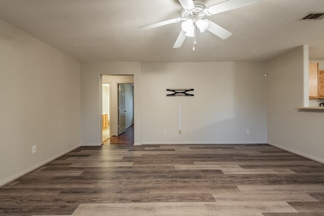 Photo - 9438 Ashville Dr