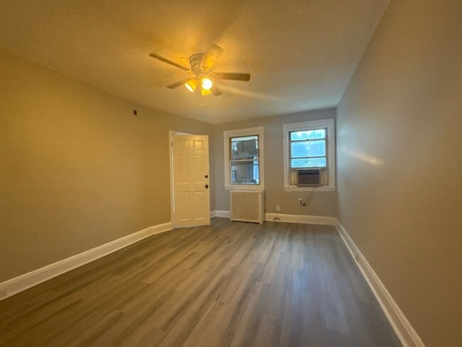 Photo - 104 Willow Spring Rd Unit 1