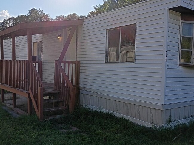 Photo - 2 Bed 1 Bath Mobile Home in East Village Mobile Home Community Unit Lot 19