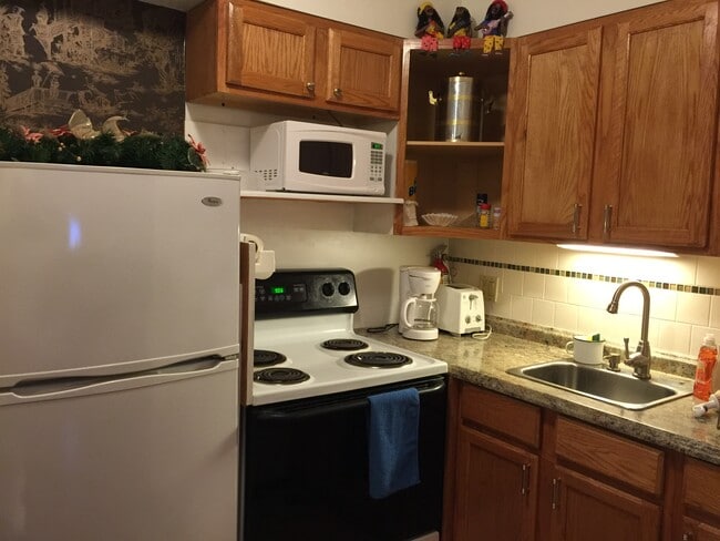 Photo - 4805 Ventnor Ave Unit 0