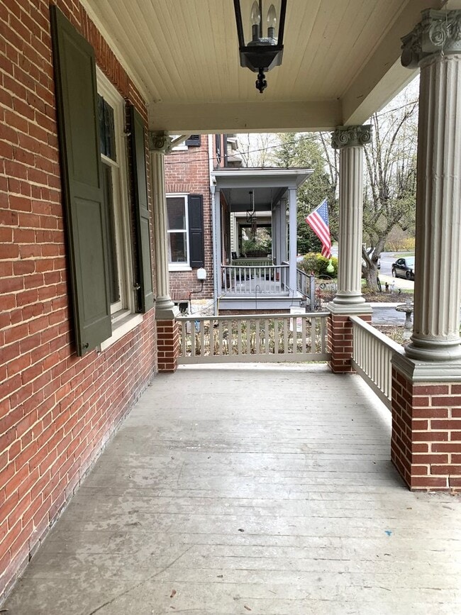 Photo - 218 N Prince St