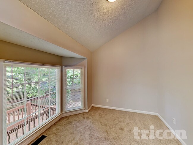 Photo - 5272 Ferry Creek Ln