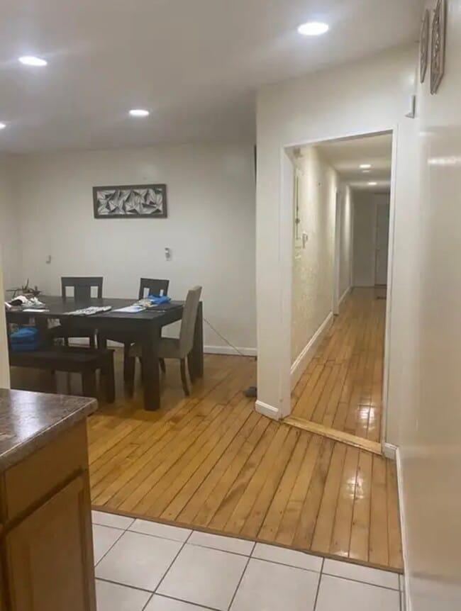 Photo - 109 Nilsson St Unit 1