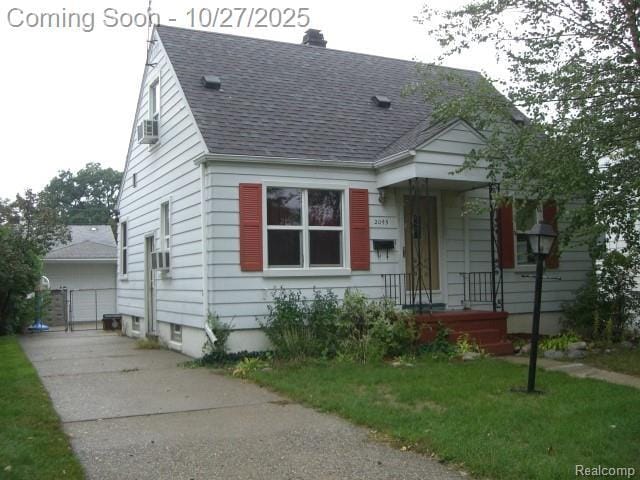 Building Photo - 2045 Central St