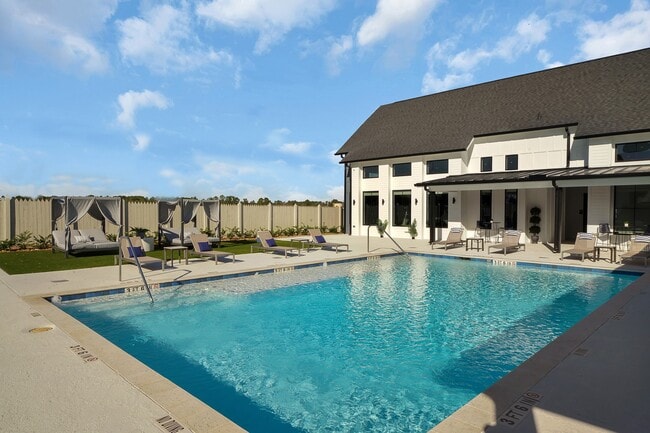 Building Photo - 38634 Spur 149 Rd Unit 68B