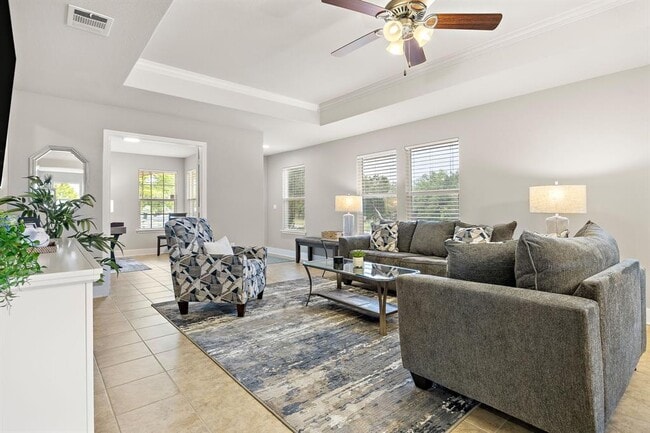 Photo - 128 Alamosa Creek Ln