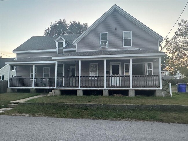 Building Photo - 62 East St