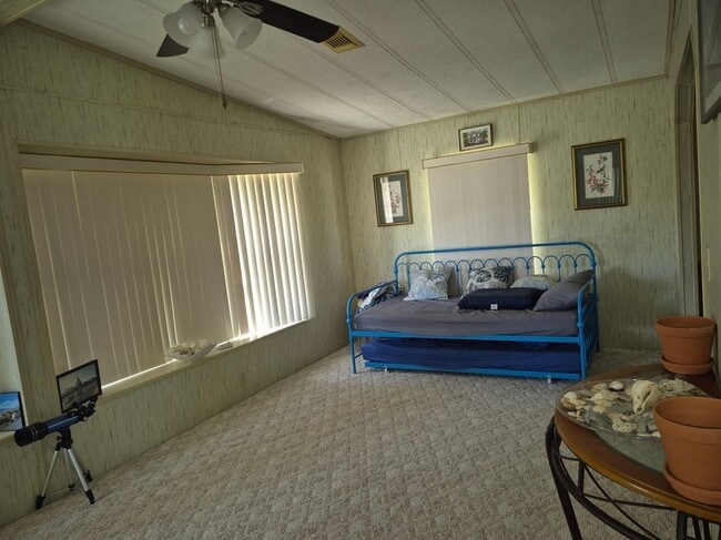 Photo - 904 Redbud Rd