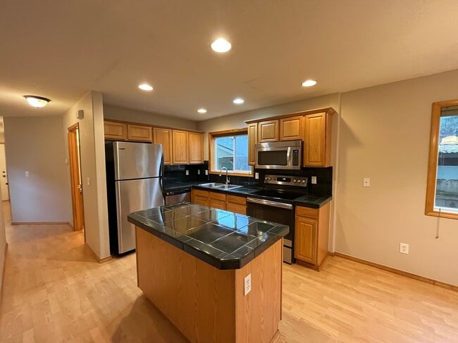 Photo - Brentwood Park Home - 3 Bedrooms, 2 baths 1,506 sq. ft.