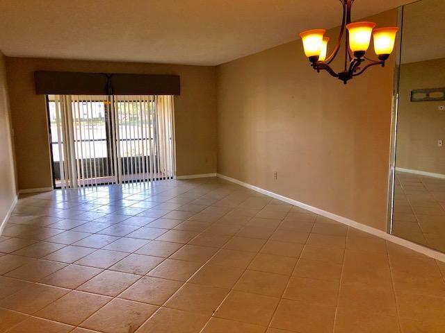 Photo - 7844 Willow Spring Dr Unit 1715