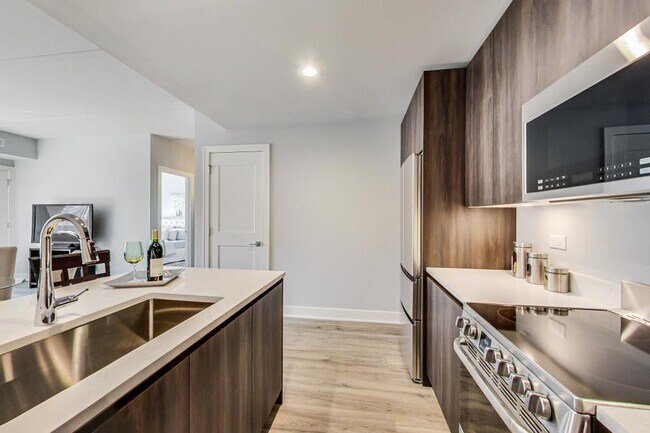 Photo - 1 bedroom in Chicago IL 60610 Unit 601