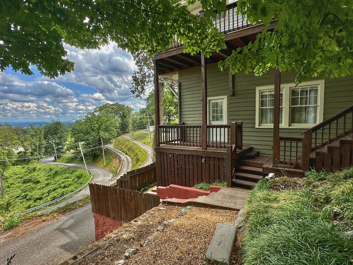 Photo - 20 S Crest Rd (Chattanooga, TN)