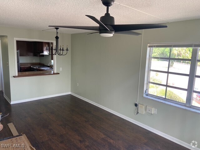 Building Photo - 5 High Point Cir W Unit 210 Rental