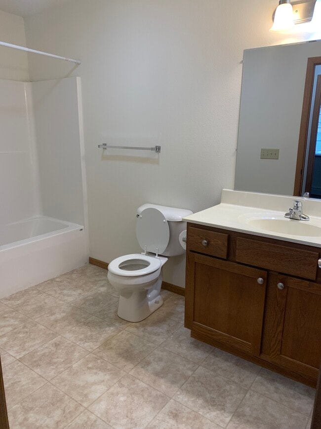 Photo - Freedom Village Apts