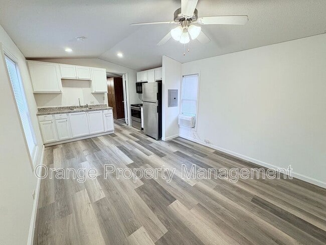 Photo - 930 Cedar Village Ln