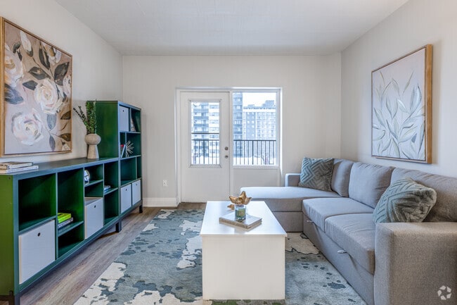 Bachelor - 494SF - Living Room