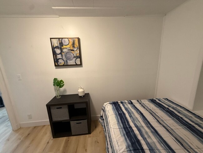 Photo - Affordable Private Guy Room in Avenues/University Area - Main Floor Unit 759 - 1B