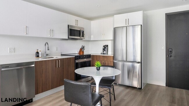 Photo - 3830 NW 11th St Unidad 1-206