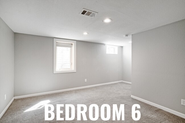 Building Photo - 2300 Lima St