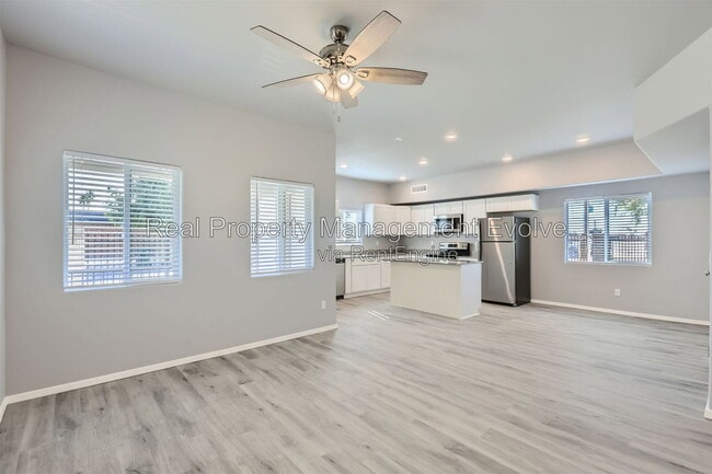 Photo - 7010 N 80th Ave Unit 3