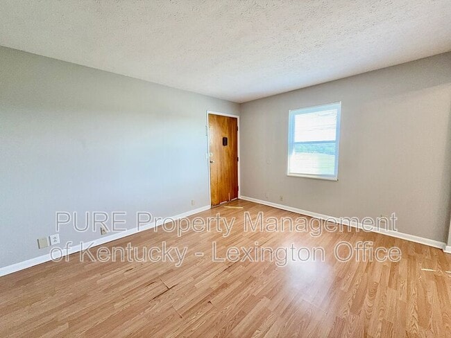 Photo - 1517 Steadmantown Ln Unit 4