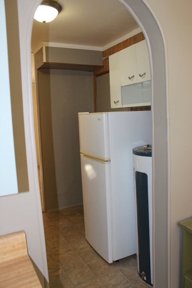Photo - "Charming 1-Bedroom Duplex in Golden, CO – Cozy 500 Sq. Ft. Living!" Unit B