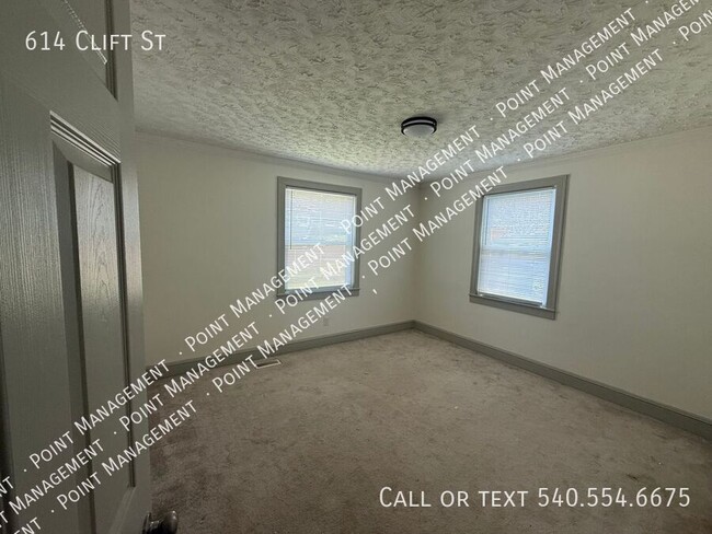 Photo - 614 Clift St