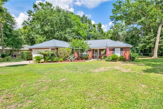 Photo - Beautifully Updated 3/2 Brick Home in Fole...