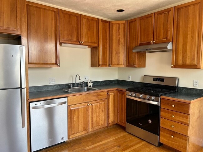 Photo - 301 Lafayette St Unit 2