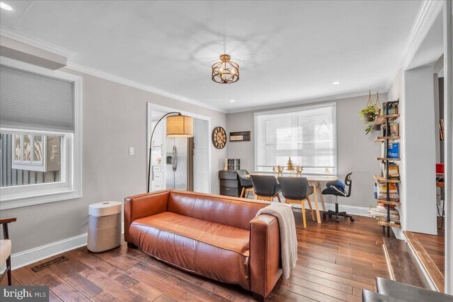 Photo - 406 Kings Hwy E