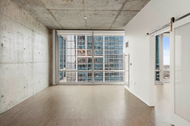 Photo - 1449 S State St