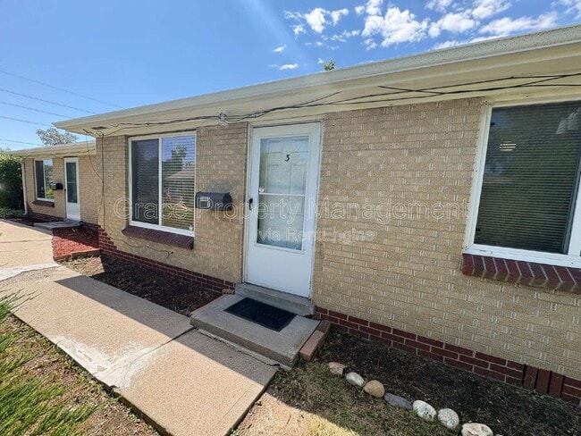 Photo - 1665 Pierce St