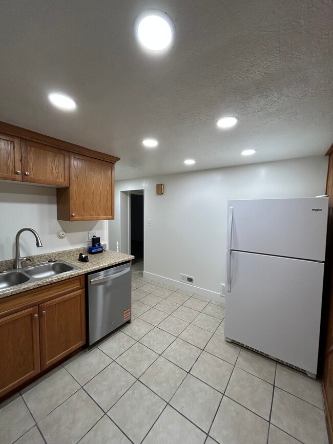 Kitchen new dishwasher - 237 W Ardmore Pl Unit Downstairs