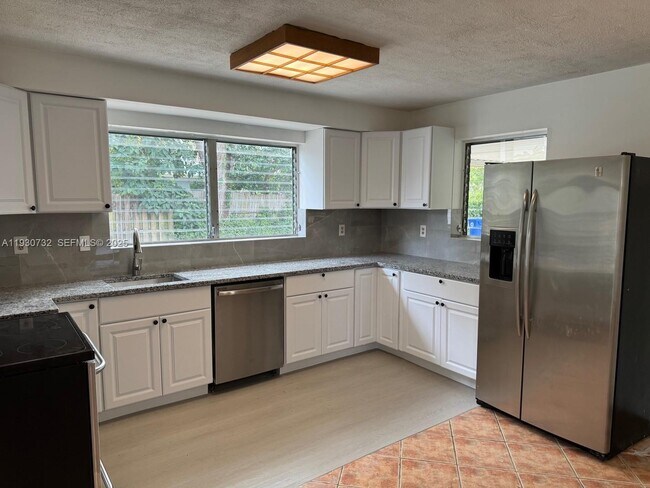 Photo - 1821 SW 23rd St