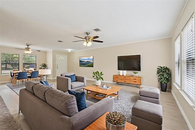 Photo - 2703 Vinson Ct