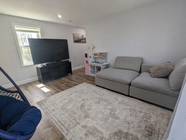 Photo - 58 Hartford St