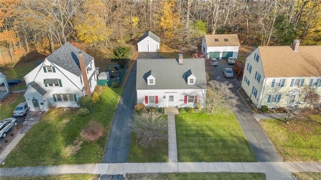 Photo - 87 Sylvan Rd