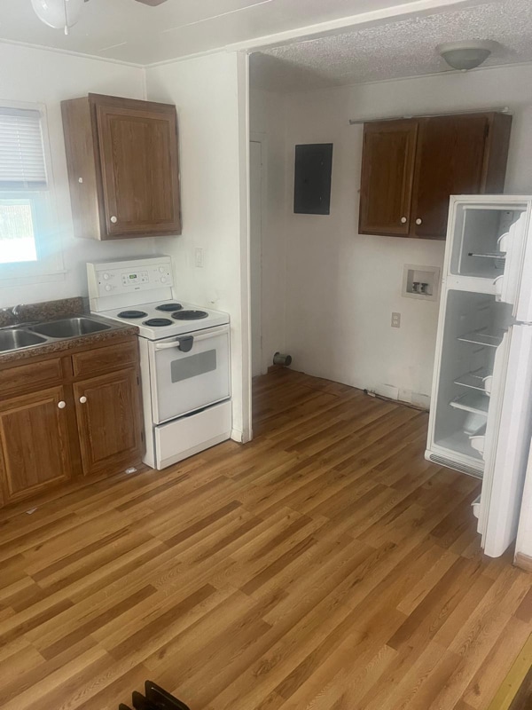 Photo - 1610 Garwood Dr