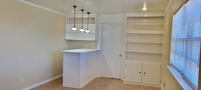 Photo - 2909 Hockenhull Ave