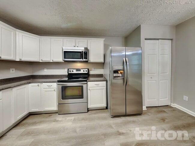 Photo - 1829 Elkpark Dr