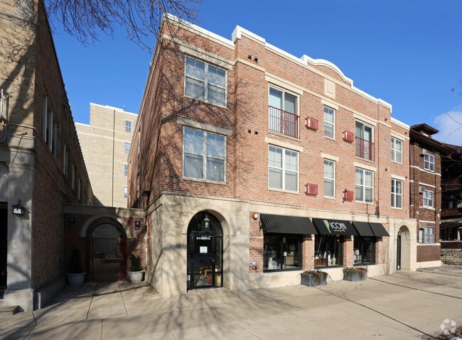 Washington Court Apartments