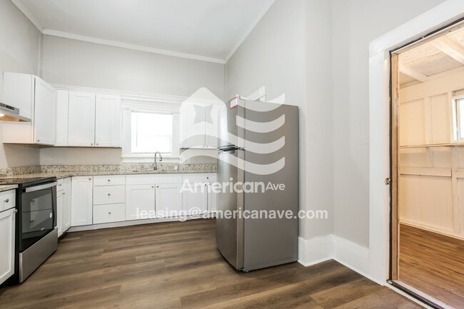 Photo - 814 S Elm St