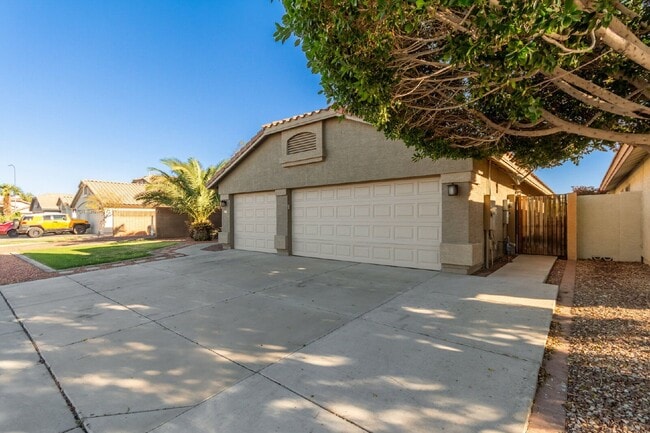 Photo - 12717 W Windsor Ave