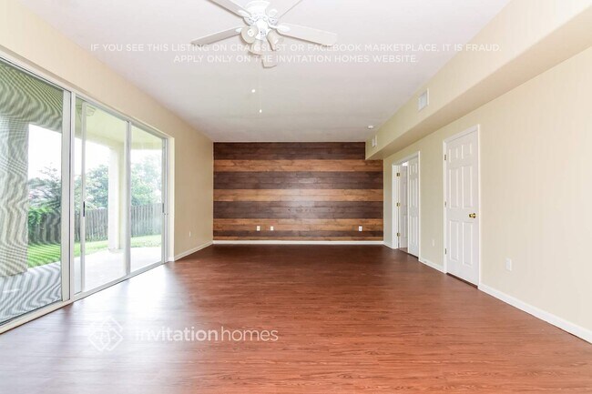 Photo - 1205 Lausberg Pl