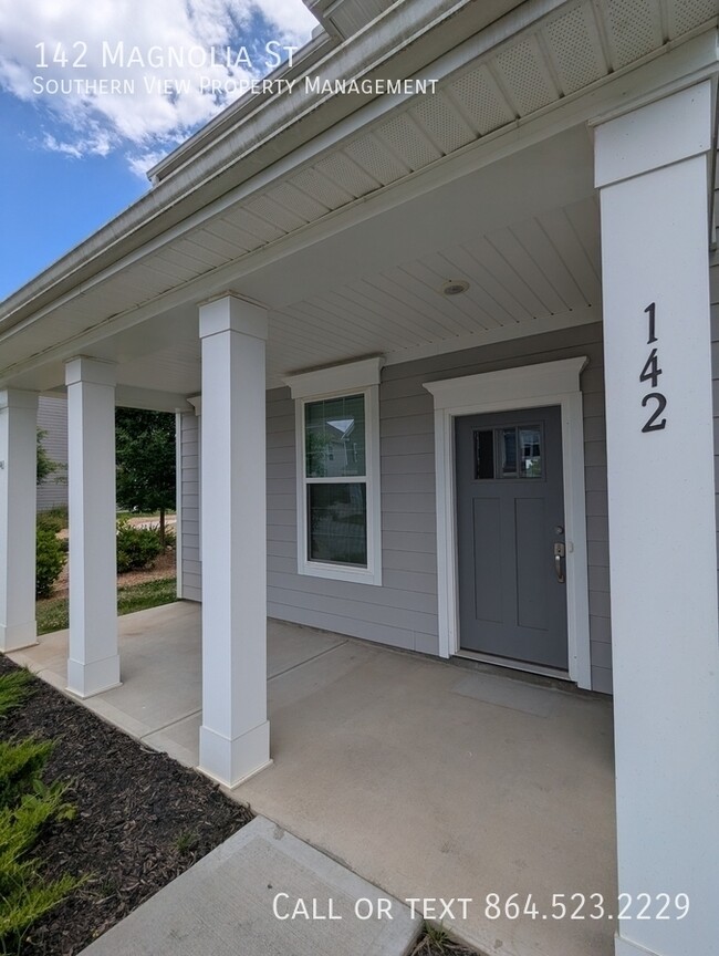 Photo - 142 Magnolia St