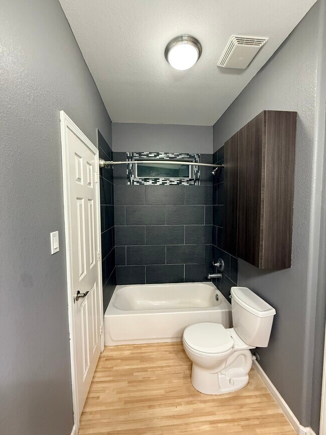 Photo - 7813 Canal St