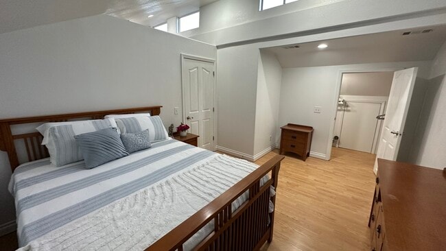 Photo - 522 Martita Plz Unit 520- LOFT - B