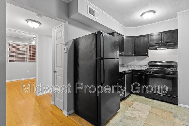 Photo - 2507 S Big Bend Blvd