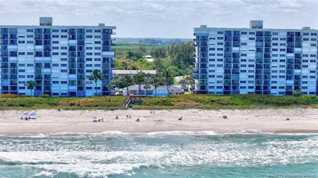 Photo - 4200 N Hwy A1A Unidad 1111
