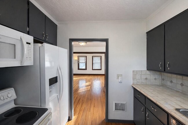 Photo - 1259 Humphrey Ave